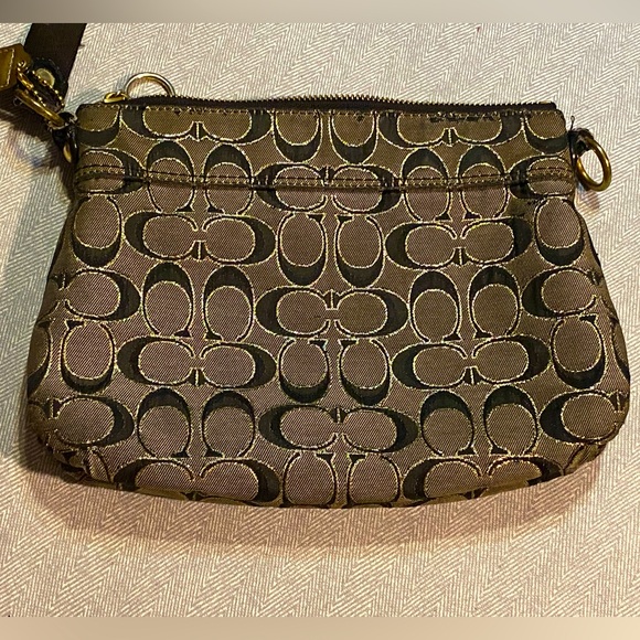 Vintage COACH Poppy crossbody bag,logo print with gold details, distressed look - Picture 4 of 16